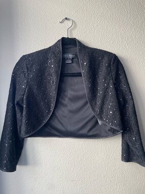 Jessica Howard Black Sequin Lace Cropped bolero Jacket small formal